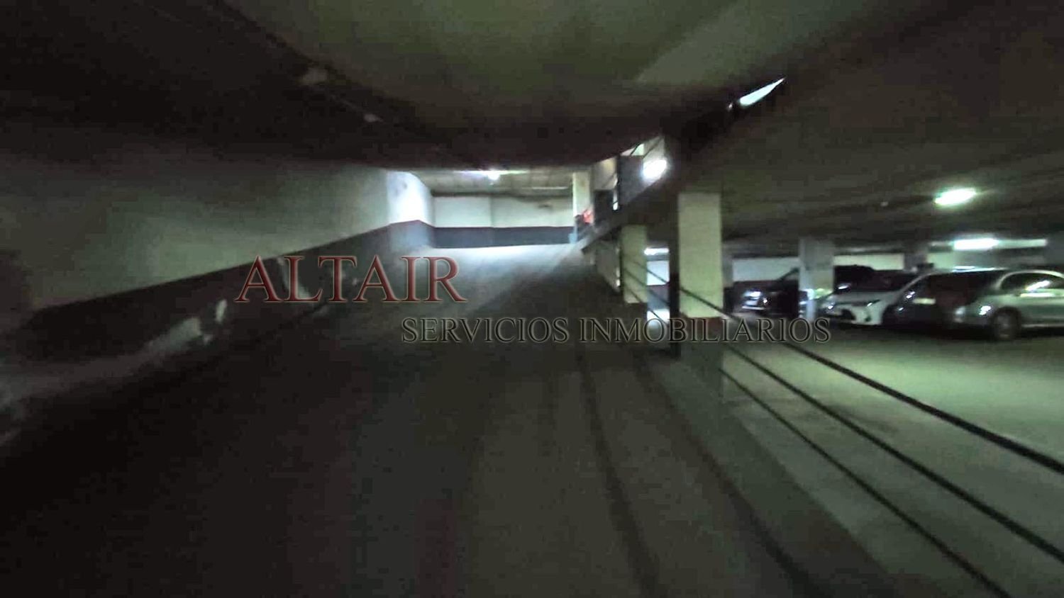 22m² Garage in Madrid, Spain No. 156510