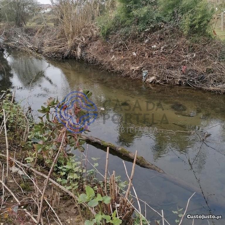Terrain à Ermesinde, Portugal 2900m² No. 37971