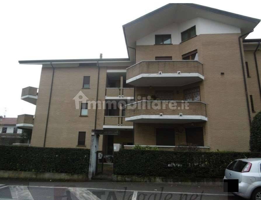 3 chambres Appartement à Varedo, Italy No. 210014