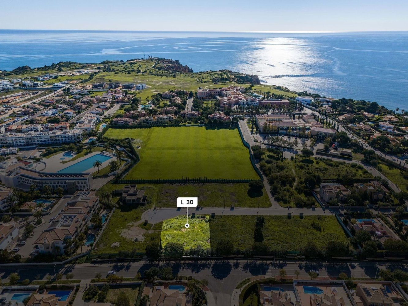 Земельный участок 1101м² в Лагуш, Португалия № 74134