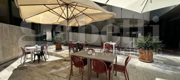 2 rooms Commercial property in Brescia, Italy No. 264154 2