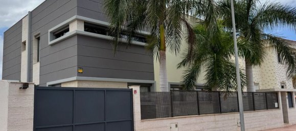 4 bedrooms Villa in San Bartolome De Tirajana, Spain No. 185812 3