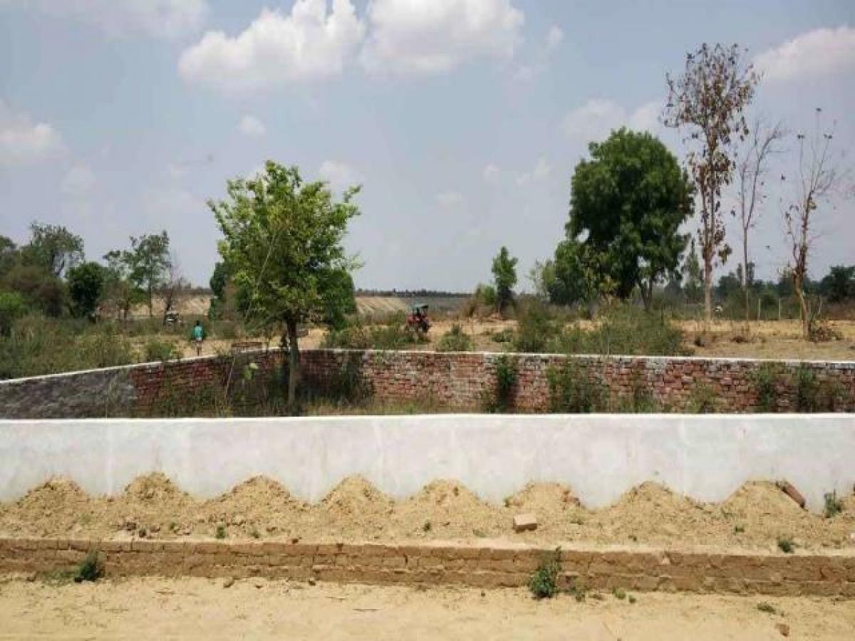  Land in Lucknow, India No. 32754