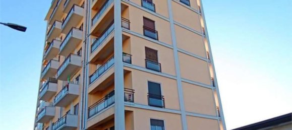 Apartamento de 5 habitaciónes en Oggiona con Santo Stefano, Italy No. 98167 3