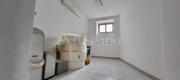 7-salle Bureau à Catania, Italy No. 165763 15