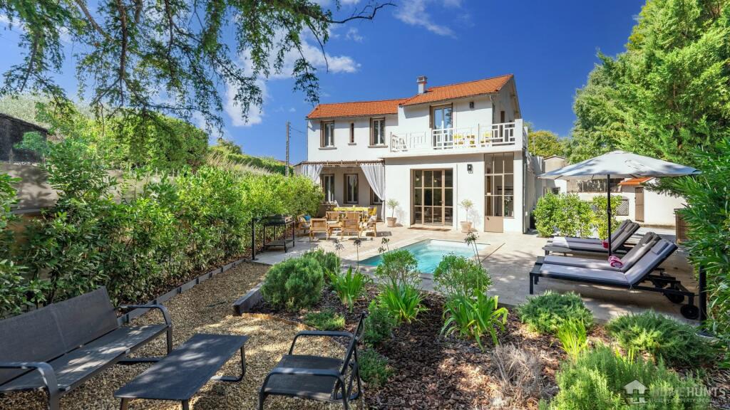 4 bedrooms Villa in Saint-Remy-de-Provence, France No. 340809