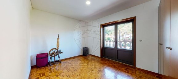 Дом с 6 спальнями в Salamonde, Португалия № 183151 4