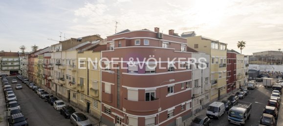 Apartamento de 3 dormitorios en Lisbon, Portugal No. 12132 16