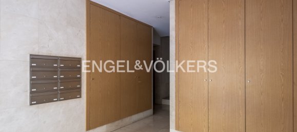 Apartamento de 3 dormitorios en Lisbon, Portugal No. 12132 17