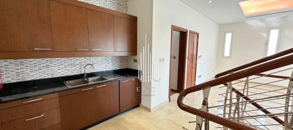 Villa T5 em The Marina, UAE N.º 40165 11