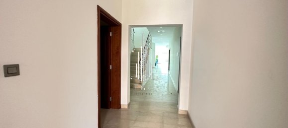 Villa T5 em The Marina, UAE N.º 40165 14