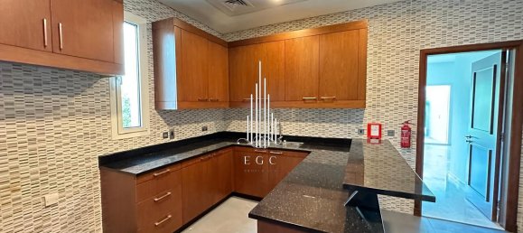 Villa T5 em The Marina, UAE N.º 40165 12