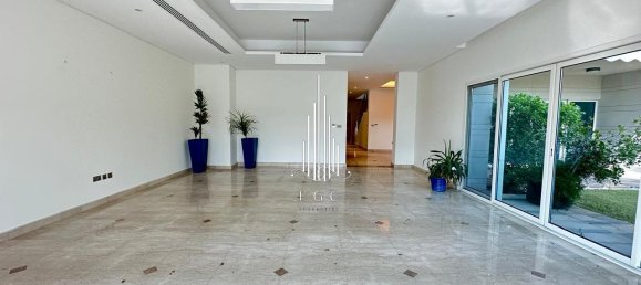 Villa T5 em The Marina, UAE N.º 40165 8