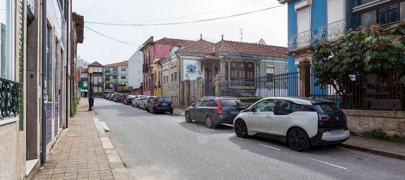 5 bedrooms House in Porto, Portugal No. 25623 35