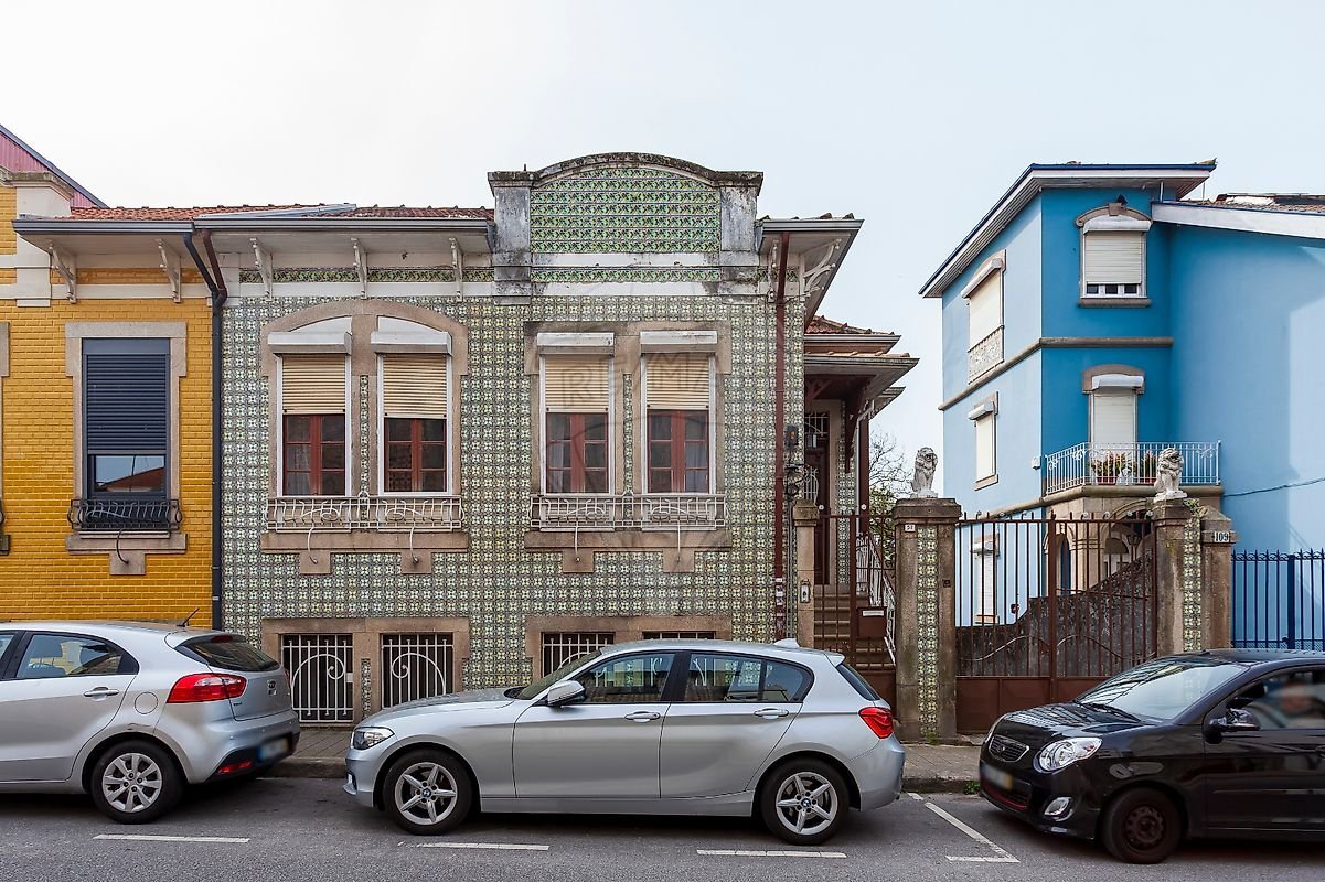 5 bedrooms House in Porto, Portugal No. 25623