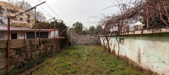 5 bedrooms House in Porto, Portugal No. 25623 30