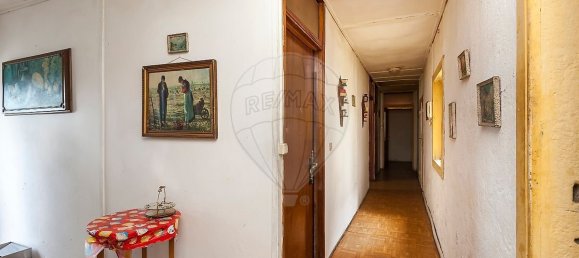 5 bedrooms House in Porto, Portugal No. 25623 17