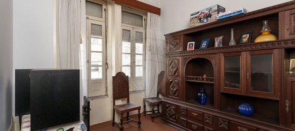 5 bedrooms House in Porto, Portugal No. 25623 3