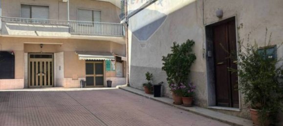 Квартира с 1 спальней в Корильяно Калабро, Италия № 339398 2