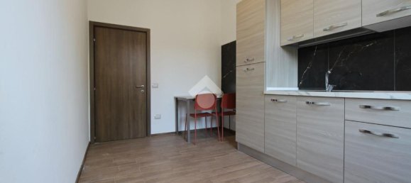 3-Zimmer Wohnung in Prato, Italy, Nr. 271876 2