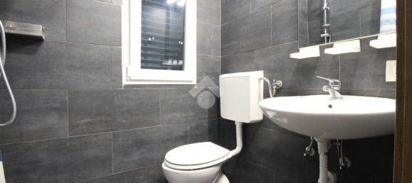 3-Zimmer Wohnung in Prato, Italy, Nr. 271876 12