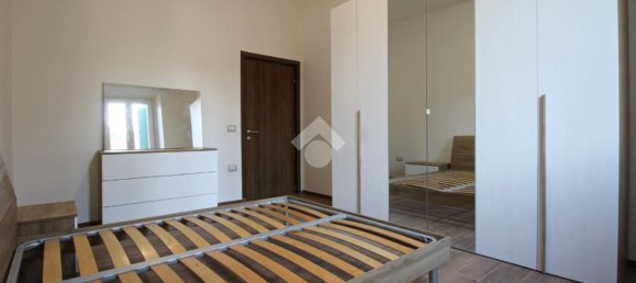 3-Zimmer Wohnung in Prato, Italy, Nr. 271876 6