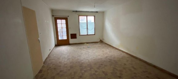 8-Zimmer Gebäude in Comines, France, Nr. 283786 2