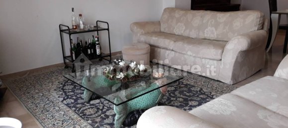 Apartamento de 2 dormitorios en Latina, Italy No. 87032 3