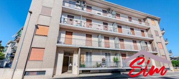 2 bedrooms Apartment in Novara, Italy No. 262548 2