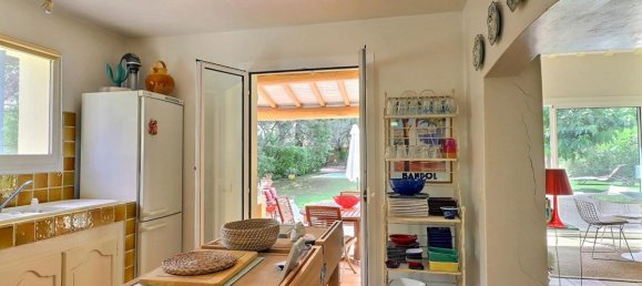 3 bedrooms House in Bandol, France No. 303920 10