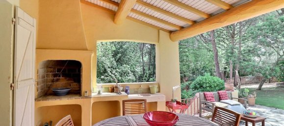 3 bedrooms House in Bandol, France No. 303920 2