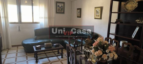 3 bedrooms Apartment in Cordoba, Spain No. 153491 2