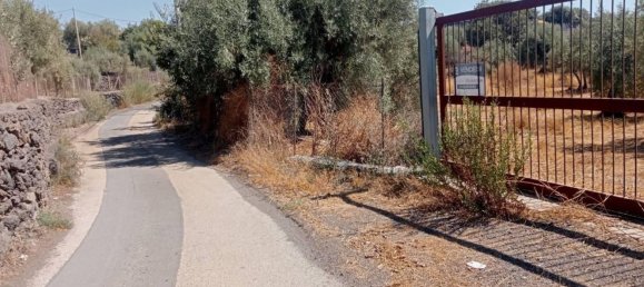  قطعة أرض في Belpasso, Italy رقم 381569 3