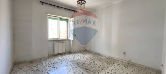 4 bedrooms Apartment in Naples, Italy No. 379304 17