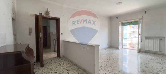 4 bedrooms Apartment in Naples, Italy No. 379304 5