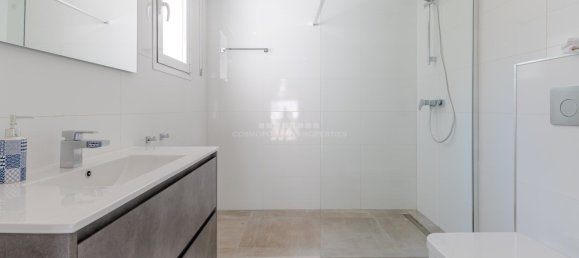 6 bedrooms Villa in Marbella, Spain No. 80843 18