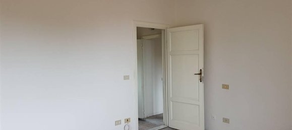 5-Zimmer Haus in Massarosa, Italy, Nr. 27610 11