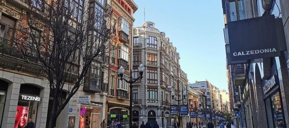 3 bedrooms Apartment in Gijon, Spain No. 284262 2