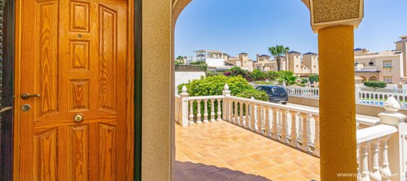 3 Schlafzimmer Stadthaus in Alicante, Spain, Nr. 133337 4