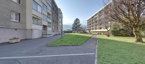 2 bedrooms Apartment in Fontaine, France No. 208123 12