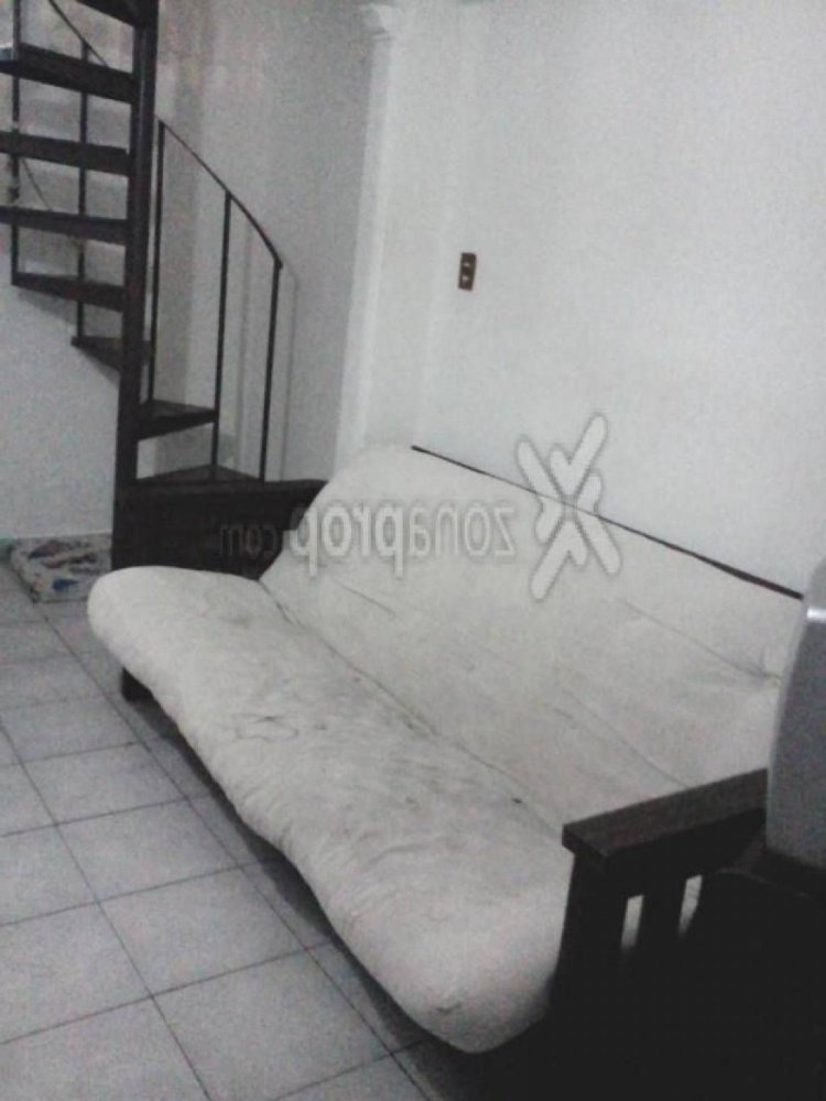 Casa de 2 dormitorios en Buenos Aires, Argentina No. 93043