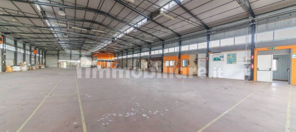 Almacén de 5 habitaciónes en Ariccia, Italy No. 106428 10