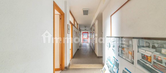 Almacén de 5 habitaciónes en Ariccia, Italy No. 106428 32