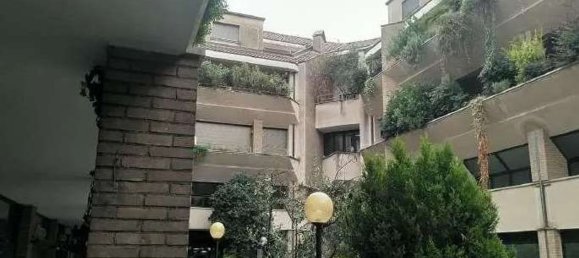 Apartamento de 4 divisões em Busto Arsizio, Italy N.º 179933 2