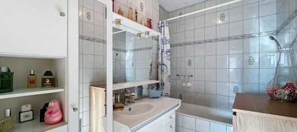 3 bedrooms Apartment in Garches, France No. 149393 2