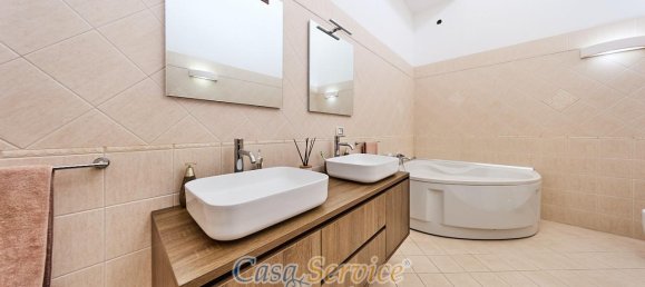 5-Zimmer Wohnung in Matino, Italy, Nr. 235637 34