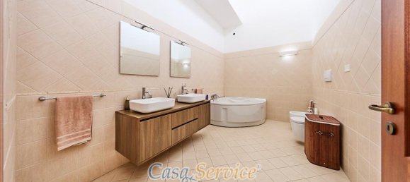 5-Zimmer Wohnung in Matino, Italy, Nr. 235637 33