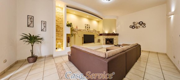 5-Zimmer Wohnung in Matino, Italy, Nr. 235637 5