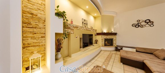 5-Zimmer Wohnung in Matino, Italy, Nr. 235637 15