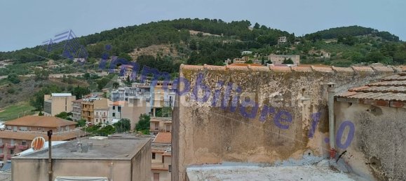 5 rooms Building in Calatafimi-Segesta, Italy No. 86127 8